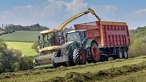 Foto de Neumáticos BKT para trabajos de henificación