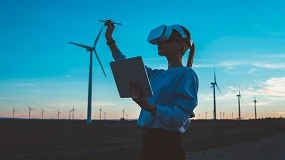 Foto de España, ante la oportunidad de liderar la digitalización sostenible con energías renovables e IA