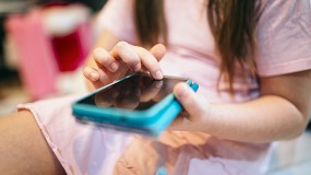 Foto de Escuelas Catlicas de Madrid rechaza la prohibicin del uso individual de pantallas en Infantil y Primaria