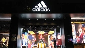Foto de Adidas duplica beneficios y mantiene previsiones pese a la incertidumbre