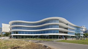 Foto de Proyecto Mobilis: AGC reviste con su vidrio bajo en carbono Energy 72/38 una fachada en acorden