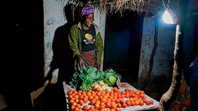 RS Group se asocia con SolarAid para llevar luz solar a 150.000 personas en frica