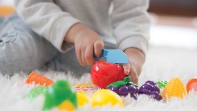 Los juguetes de primera infancia fomentan el aprendizaje de los ms pequeos