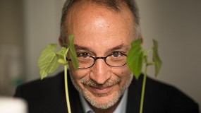 Ecovidrio distingue a Stefano Mancuso como Personalidad Ambiental 2025 por su labor en la neurobiologa vegetal