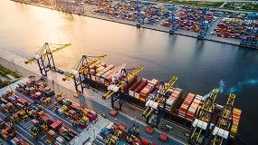 Foto de Electrificación y digitalización impulsan una nueva era portuaria más eficiente y sostenible en España