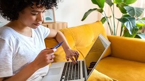 Foto de El 34% de los españoles compra entre 2 y 3 veces al mes en internet