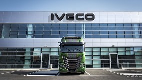 IVECO celebra medio siglo de evolucin de su red de talleres: de la llave fija al diagnstico remoto