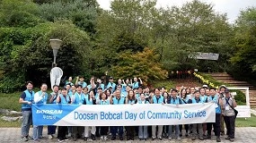 Foto de Doosan Bobcat realiza servios comunitrios em 12 pases