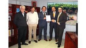 Foto de Antonio Carraro firma un acuerdo de extensin de garanta con la aseguradora Willis Iberia