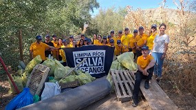 Foto de Voluntarios de Sika y la Fundacin Ecoalf retiran ms de media tonelada de residuos fluviales