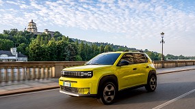 Foto de Fiat marca un hito en sostenibilidad: primer automvil fabricado con material reciclado de envases para bebidas