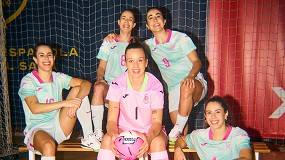 Joma y la Selecci�n Espa�ola de F�tbol Sala conmemoran el primer Mundial Femenino de la historia