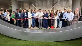 Foto de Nobel Peace Center e Hydro oferecem 'Peace Bench' na COP30