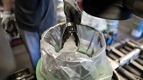 Foto de Walter oferece pastilhas de corte fabricadas com 60% de material reciclado