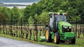 Foto de John Deere 5EN: un tractor enfocado a cultivos de alto valor