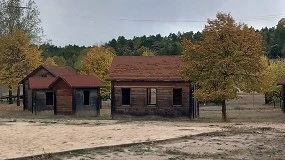 Foto de Satecma dona pintura a la Fundación Apadrina un Árbol para apoyar la recuperación ambiental y la educación sostenible en Guadalajara