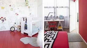 Foto de CIN Valentine reinventa los colores primarios para transformar el hogar en un espacio creativo