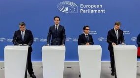 Foto de Bruselas abre la puerta comercializar vehículos con motor de combustión interna a partir de 2035