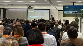 Foto de Unef analiza el control de tensión y el almacenamiento hibridado como nuevas oportunidades para el sector fotovoltaico