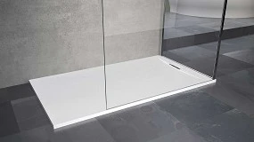 Foto de Piatto, de Novellini: plato de ducha de carga mineral aligerada