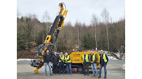 Foto de Grupo KMMB entrega un equipo Klemm a SITE