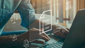 Foto de UNE-EN 16005: la columna vertebral de la seguridad en nuevas instalaciones de puertas peatonales autom�ticas