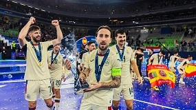 Foto de La inédita 'piel dorada' de Joma viste a la campeona de Europa