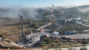 La variante de Loja contar� con AVE gracias al apoyo de innovadora maquinaria Liebherr de Pilotes S�nchez