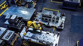 Foto de Seguran�a e prote��o no ch�o de f�brica no setor metal�rgico e metalomec�nico