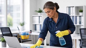 Ocho de cada diez trabajadores del sector de la limpieza en Espa�a son mujeres