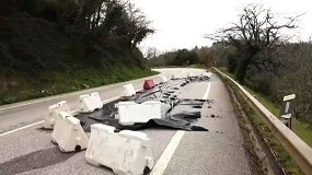 Foto de Obras p�blicas: interven��o no ex-IC3 ap�s instabilidade provocada pelas intemp�ries