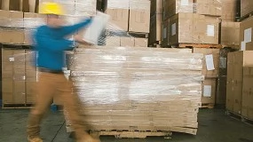 Foto de Embalagens e cintas para paletes ficam isentas de reutiliza��o obrigat�ria