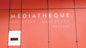 Comenza participa en la reestructuraci�n de la Mediateca de Bayona con sus barandillas de vidrio