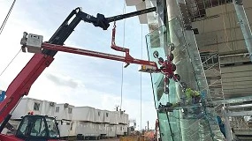 Foto de Eleva��o de vidros, m�dulos e pain�is: solu��es de precis�o para a constru��o moderna