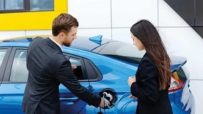 Foto de Faconauto señala los incentivos fiscales como clave para impulsar el vehículo eléctrico