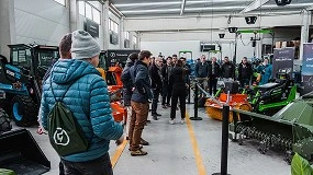 Foto de Ascendum acompanha First Green na inaugura��o de nova f�brica e lan�amento da Elise 500