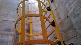 Iverna apuesta por la seguridad y durabilidad con la instalaci�n de escaleras de gato en fibra de vidrio