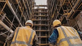 Foto de La formación en PRL de 60 horas: un requisito esencial para trabajar en obras y proyectos industriales