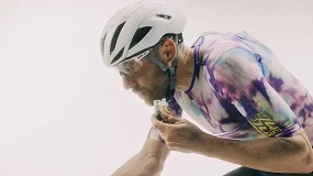 Foto de Un mono de Gravel con bolsa de hidratación: Santini adapta su línea MADSS