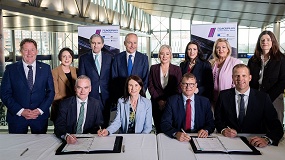 Stadler fabrica por primera vez trenes para Irlanda con un contrato de ocho FLIRT Intercity para la l�nea Dubl�n-Belfast