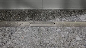 Foto de Geberit CleanLine30 | Nova calha para duche elegante e com um design cuidado at� ao �ltimo detalhe