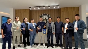 Foto de Podiatech equipa a la selección de Uzbekistán en su histórica clasificación para el Mundial