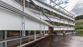 Foto de Wind Screen de Saxun: protección solar exterior para una arquitectura más eficiente, confortable y conectada