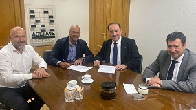 Foto de Construmat y Asefave impulsan la presencia del sector del cerramiento en el sal�n de Fira