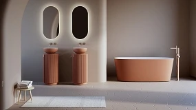Foto de Decosan convierte el color en una herramienta de diseño para el baño contemporáneo