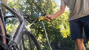 Foto de Una limpiadora de bicis portátil y práctica: la nueva Kärcher OC Handheld Compact