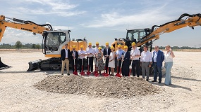 Foto de Liebherr inicia la construcci�n de su futura planta de ensamblaje en Nambsheim (Francia)