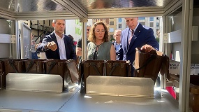 Foto de La Junta de Castilla y Le�n entrega 14 puntos limpios m�viles y 7 camiones el�ctricos en Le�n