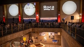 Foto de Roca muestra el potencial de la construcción modular para transformar los espacios de baño