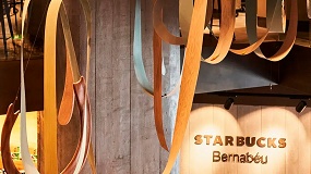 Cantisa colabora con Cristina Mej�as en una escultura para el Starbucks Bernab�u